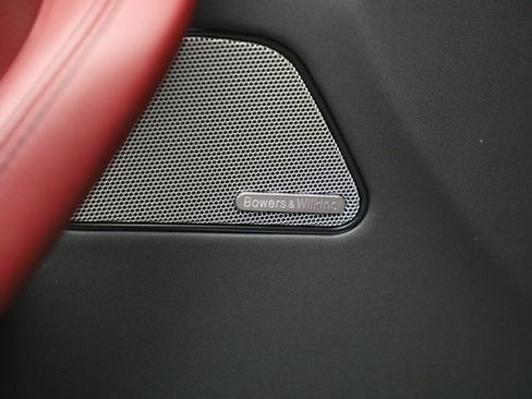 Certified 2022 Maserati Levante GT image 23