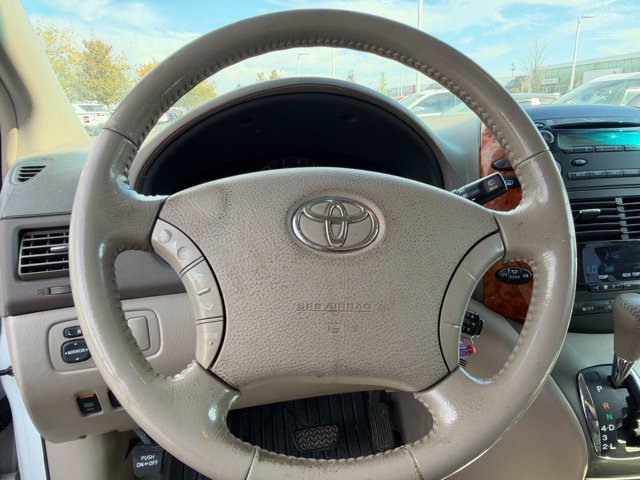 Used 2008 Toyota Sienna XLE FWD image 13