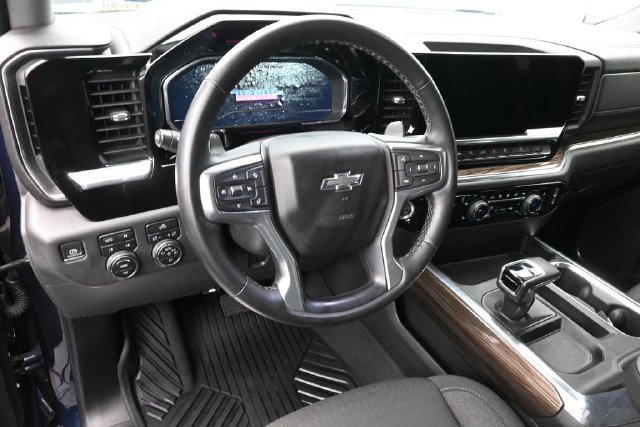 Used 2023 Chevrolet Silverado 1500 LT Trail Boss w/ Protection Package AWD/4WD image 26