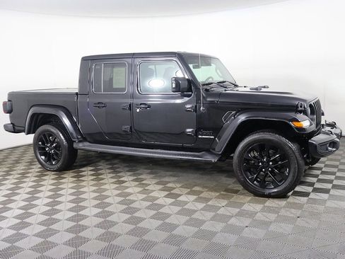 Used 2021 Jeep Gladiator Overland AWD/4WD image 17