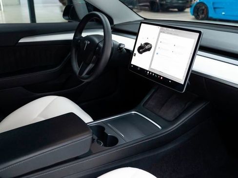 Used 2021 Tesla Model 3 Performance AWD/4WD image 32