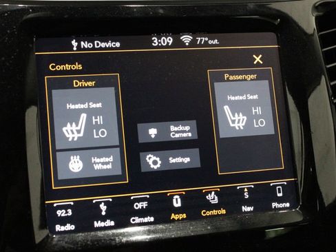 Used 2019 Jeep Cherokee Limited image 37