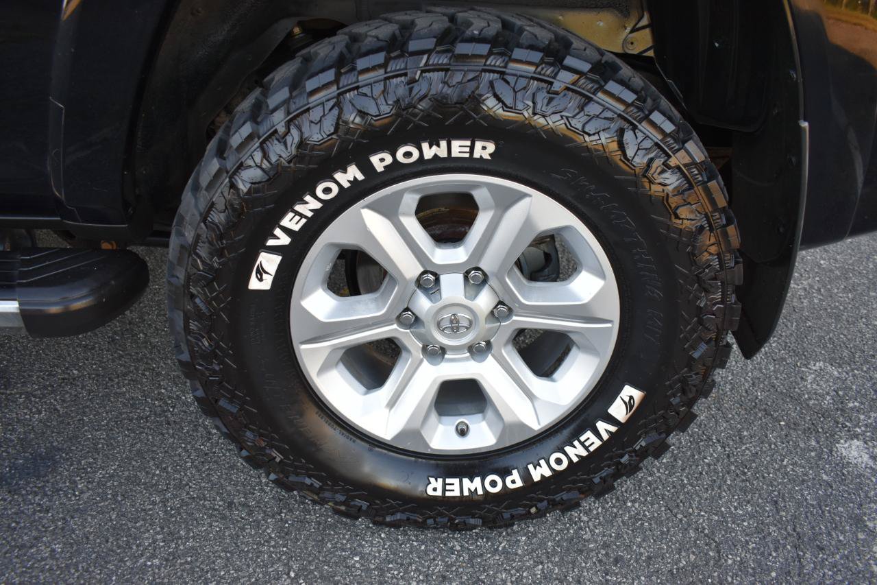 Used 2017 Toyota 4Runner SR5 RWD image 34