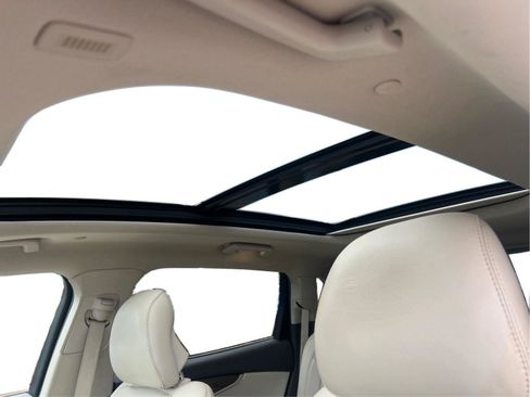 Used 2019 Lincoln Nautilus Reserve FWD image 6