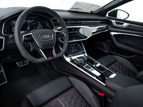New 2026 Audi RS 6 performance image 8