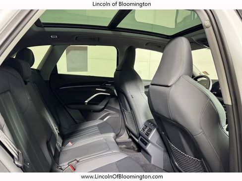 Used 2025 Audi Q5 Premium Plus w/ Premium Plus image 17