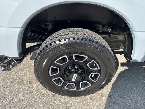 New 2026 Ford F250 Platinum image 25