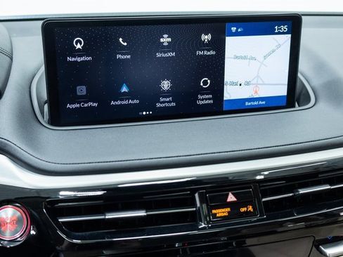 Used 2022 Acura MDX SH-AWD w/ Technology Package image 16