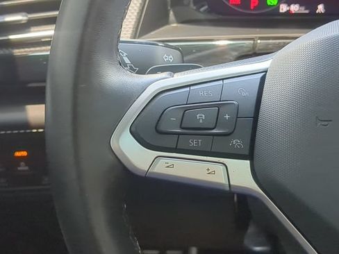 Used 2024 Volkswagen Atlas Cross Sport SEL R-Line AWD/4WD image 30
