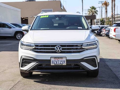 Used 2022 Volkswagen Tiguan SE FWD image 2