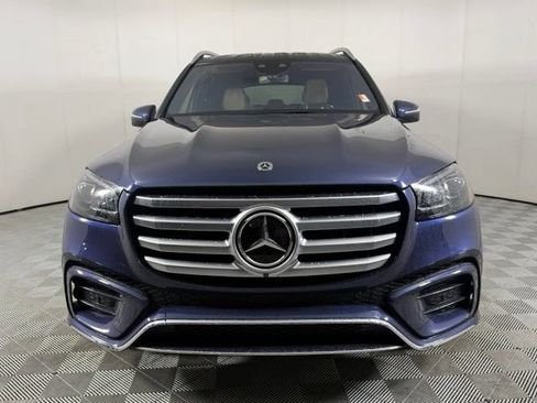 Used 2024 Mercedes-Benz GLS 580 4MATIC image 22