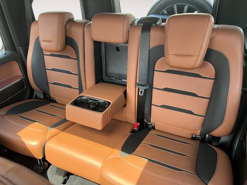 Used 2019 Mercedes-Benz G 63 AMG 4MATIC w/ Parking Package image 13