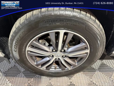 Used 2019 INFINITI QX60 Luxe w/ Essential Package image 11