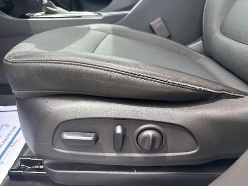 Used 2023 Buick Encore GX Select w/ Experience Buick Package AWD/4WD image 14