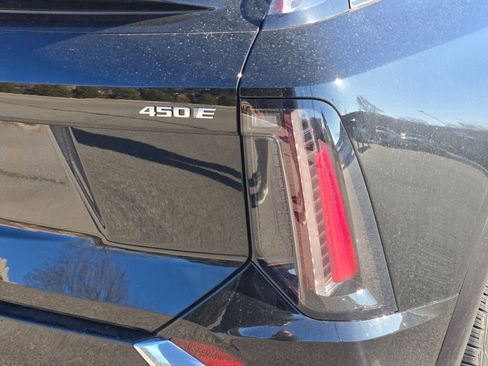 New 2026 Cadillac Optiq Luxury 1 image 13