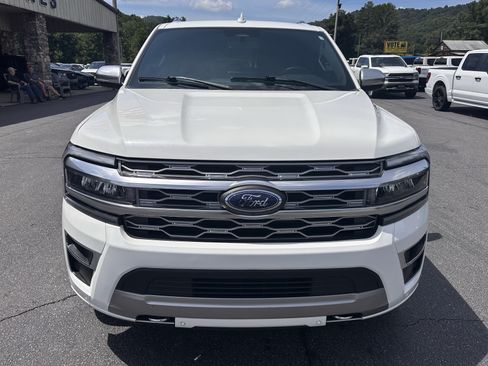 Certified 2022 Ford Expedition Platinum AWD/4WD image 3