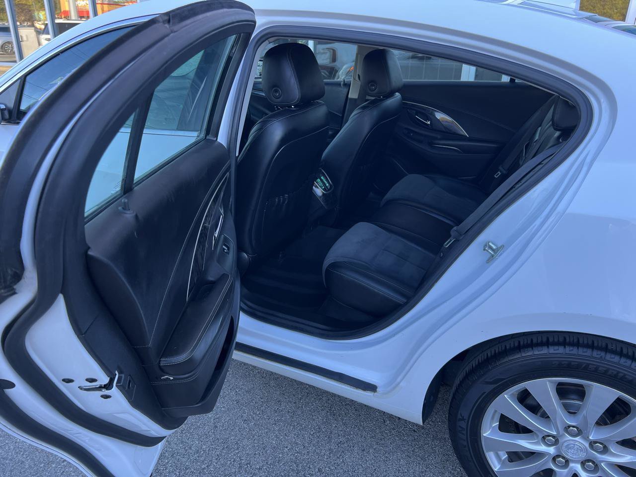 Used 2015 Buick LaCrosse FWD image 14
