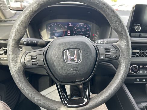 Used 2024 Honda Accord EX image 14