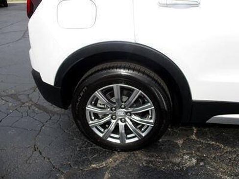 Used 2019 Cadillac XT4 Premium Luxury w/ Driver Awareness Package AWD/4WD image 17