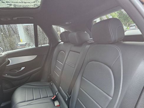 Used 2019 Mercedes-Benz GLC 300 4MATIC image 20