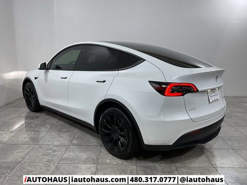 Used 2023 Tesla Model Y Long Range image 4