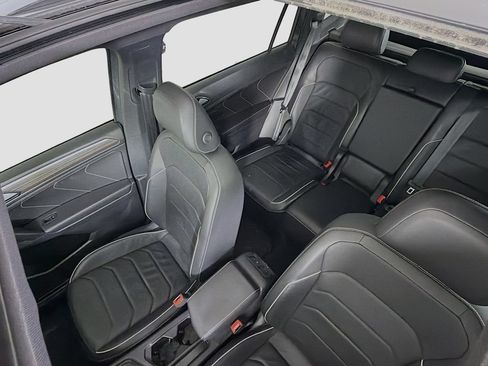 Used 2024 Volkswagen Tiguan SEL R-Line AWD/4WD image 15