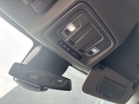 Used 2023 GMC Sierra 1500 SLE image 22