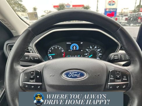 Used 2021 Ford Escape SE w/ Convenience Package image 12