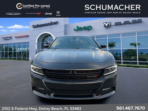 Used 2023 Dodge Charger SXT w/ Plus Group RWD image 2
