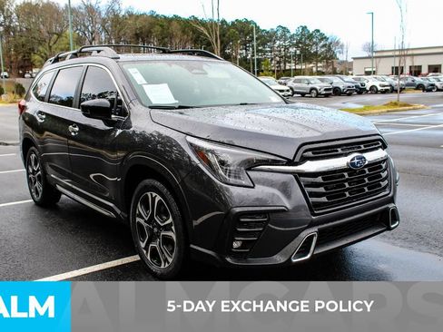 Used 2024 Subaru Ascent Touring AWD/4WD image 3