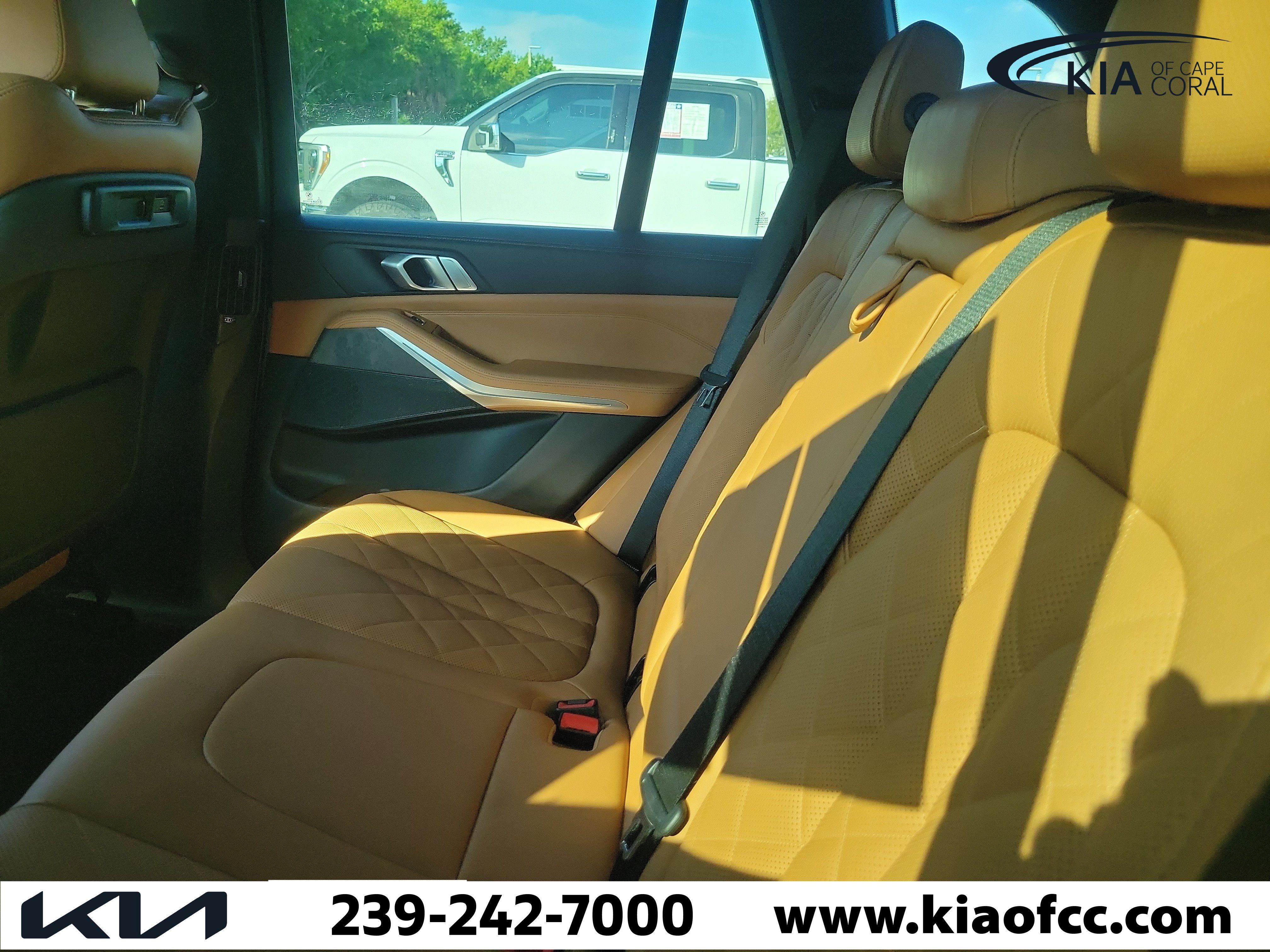 Used 2023 BMW X5 xDrive40i w/ Premium Package AWD/4WD image 10