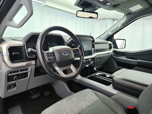 Used 2022 Ford F150 XLT w/ Equipment Group 302A High image 10