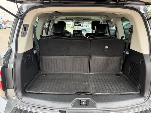 Used 2023 Nissan Armada SL w/ Cargo Package RWD image 7