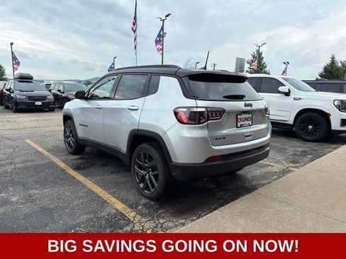 New 2026 Jeep Compass Limited w/ Sun, Sound & Navigation Group AWD/4WD image 7