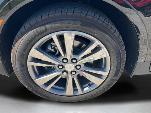 Used 2025 Cadillac XT5 Premium Luxury w/ LPO, Floor Liner Package AWD/4WD image 9