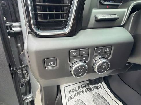 Used 2026 GMC Sierra 1500 Denali w/ Technology Package AWD/4WD image 12