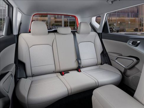 New 2025 Kia Soul LX image 16