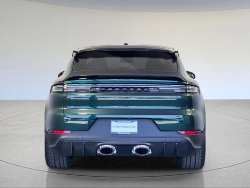 New 2026 Porsche Cayenne Turbo GT AWD/4WD image 7