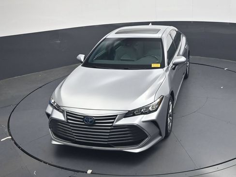 Used 2022 Toyota Avalon XLE w/ Moonroof Package FWD image 23