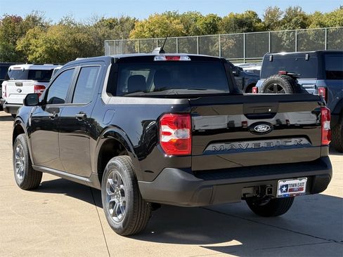 New 2025 Ford Maverick XLT image 29