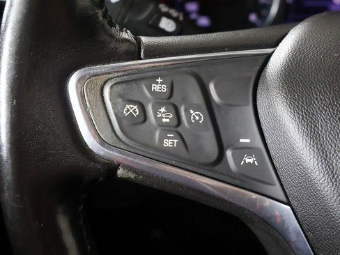 Used 2019 Chevrolet Equinox LT w/ Driver Convenience Package FWD image 38