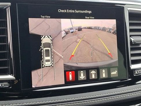 New 2026 Chrysler Pacifica Limited image 16