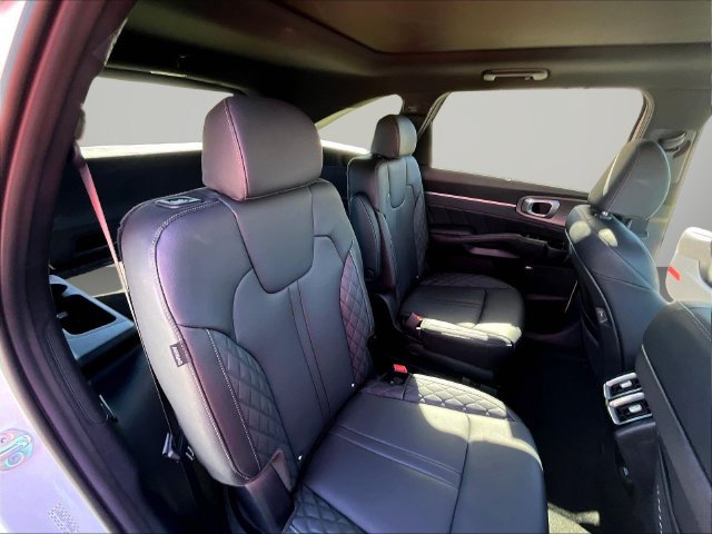 Certified 2026 Kia Sorento SX Prestige AWD/4WD image 29