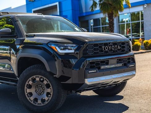 Used 2026 Toyota 4Runner Trailhunter AWD/4WD image 3