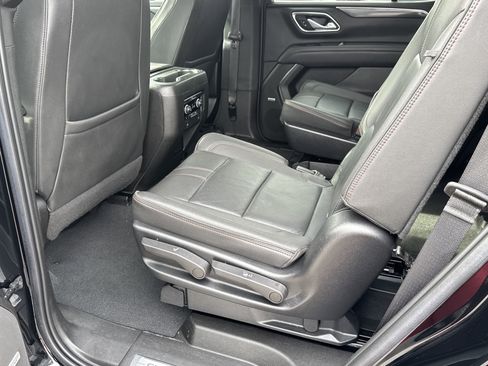 Used 2022 Chevrolet Tahoe RST w/ Luxury Package image 26