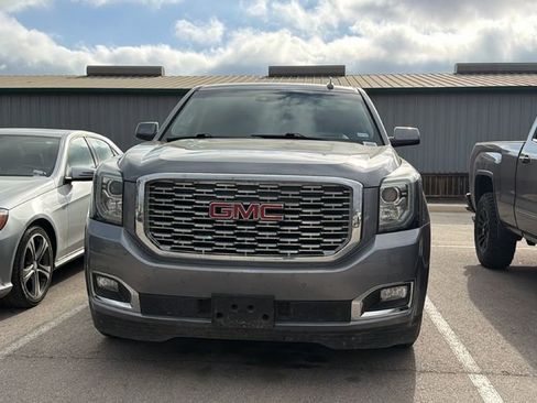 Used 2019 GMC Yukon Denali w/ Denali Ultimate Package image 2