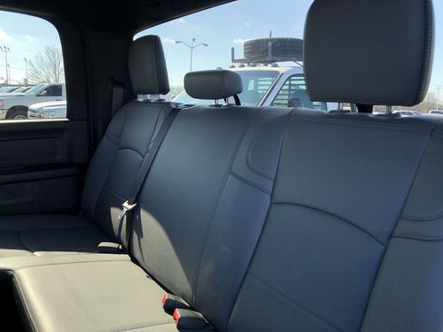 Used 2024 RAM 3500 Tradesman w/ Chrome Appearance Group image 11