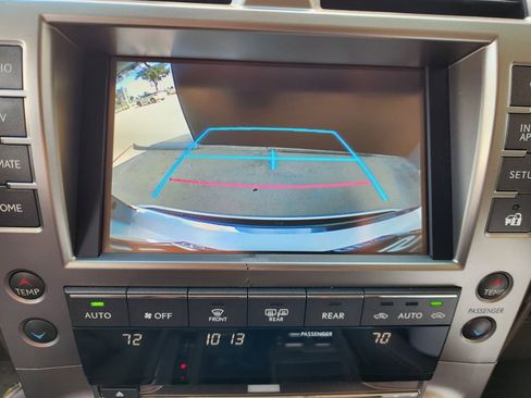 Used 2017 Lexus GX 460 Premium w/ Premium Package image 17