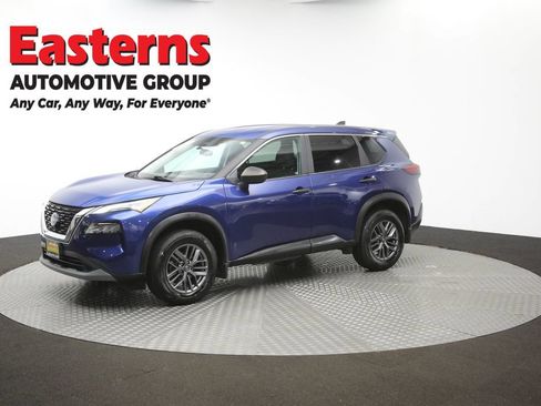 Used 2023 Nissan Rogue S AWD/4WD image 57