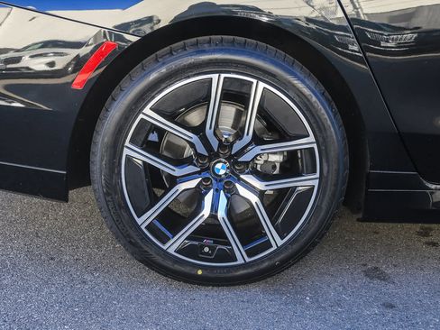 Certified 2025 BMW 740i image 8